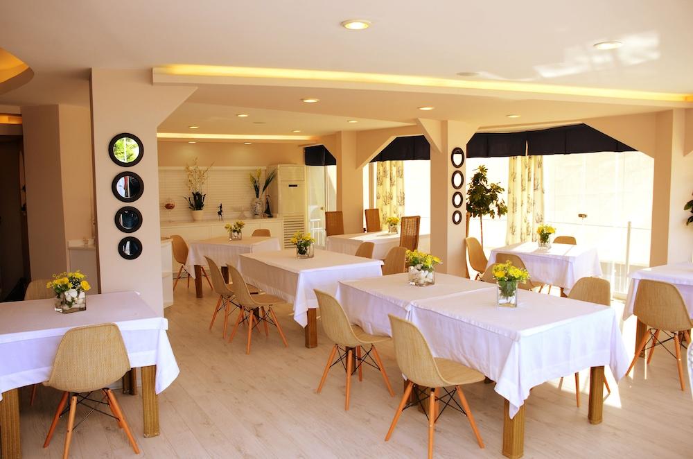Ata Park Hotel Fethiye Exterior photo