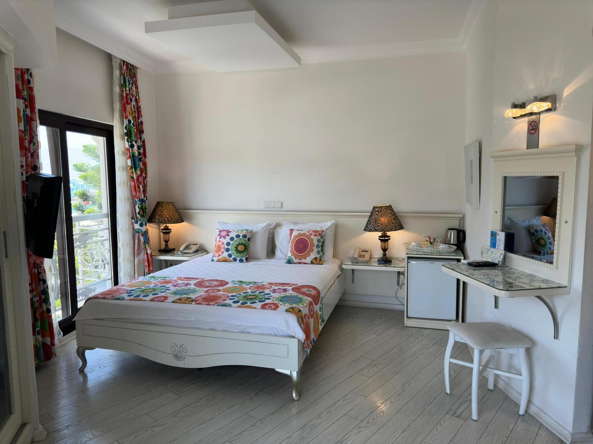 Ata Park Hotel Fethiye Exterior photo