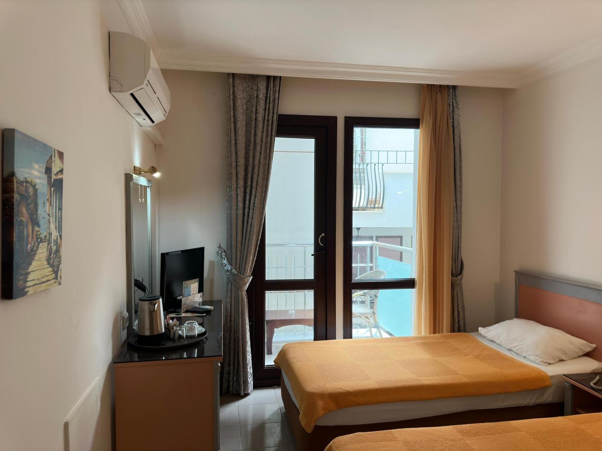 Ata Park Hotel Fethiye Exterior photo