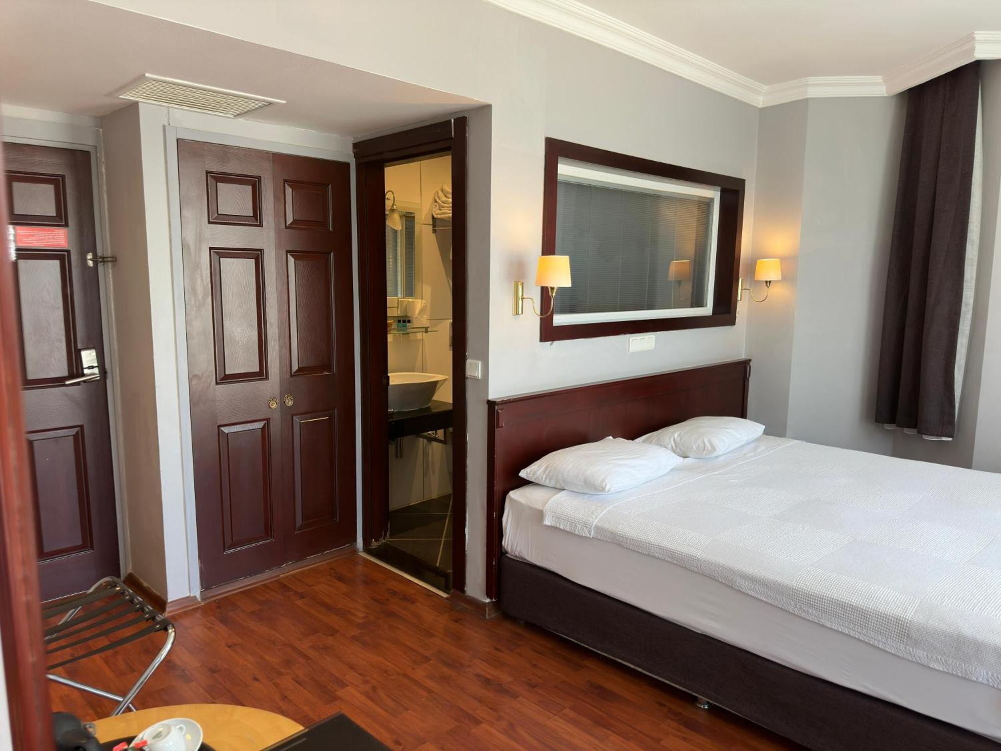 Ata Park Hotel Fethiye Exterior photo
